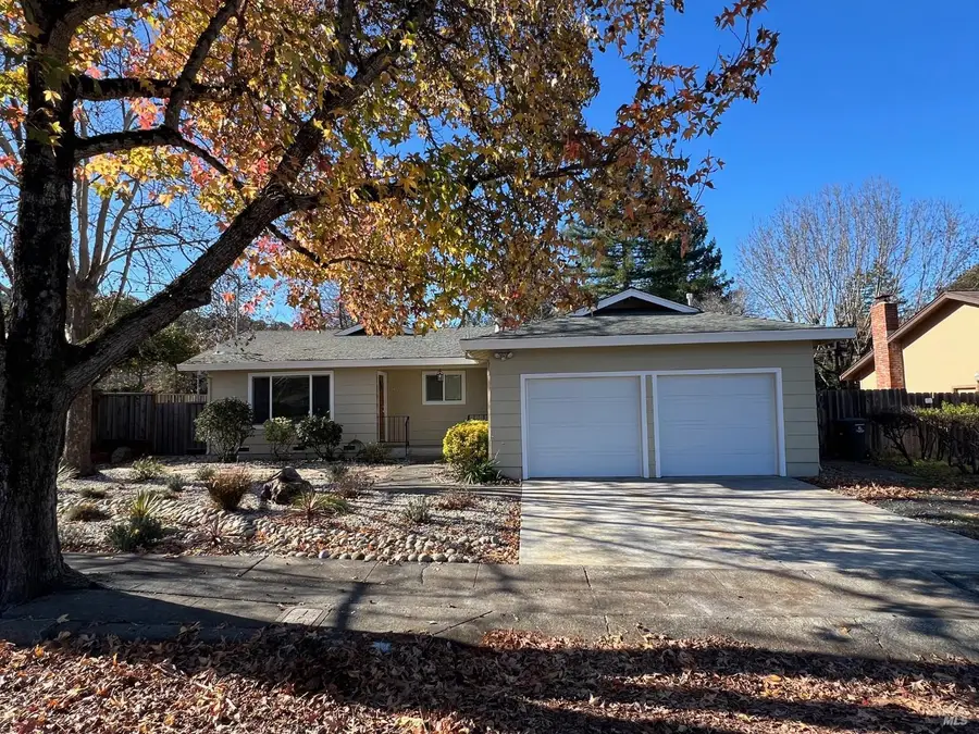 2635 Canterbury Drive, Santa Rosa, CA 95405 - Image #2
