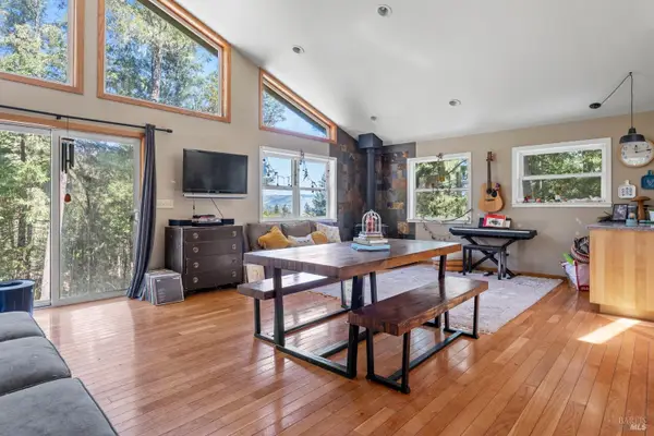 9355 Spyrock Road, Laytonville, CA 95454