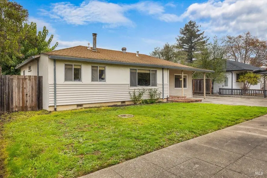 911 Harold Lane, Healdsburg, CA 95448 - Image #2