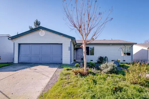 7517 Bobbie Way, Rohnert Park, CA 94928