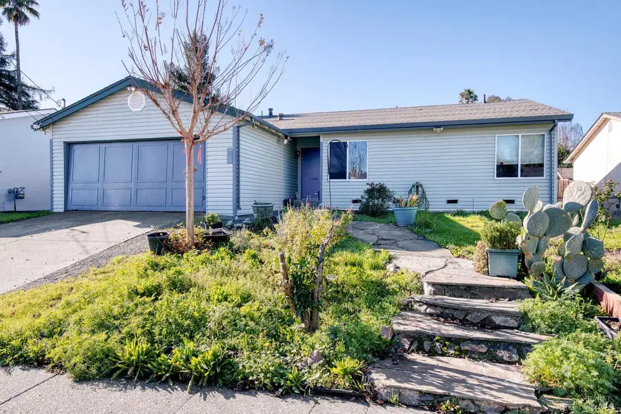7517 Bobbie Way, Rohnert Park, CA 94928 - Image #2