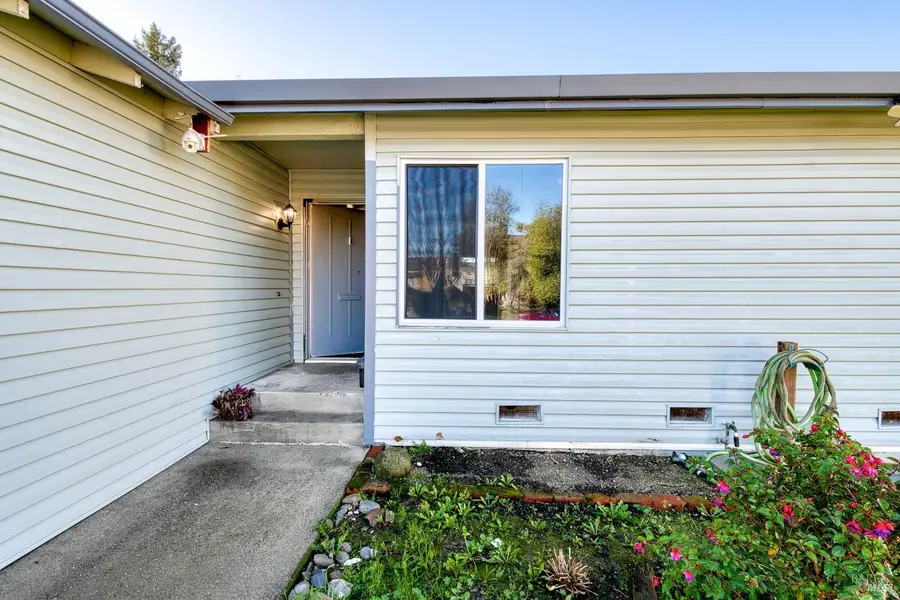 7517 Bobbie Way, Rohnert Park, CA 94928 - Image #3