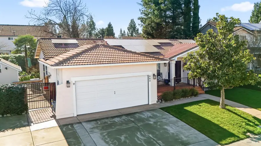 442 Stonewood Drive, Vacaville, CA 95687 - Image #2