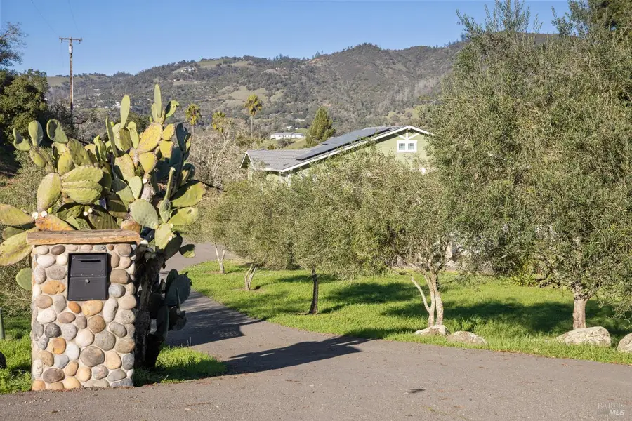 3515 Hidden Hills Drive, Santa Rosa, CA 95404 - Image #2