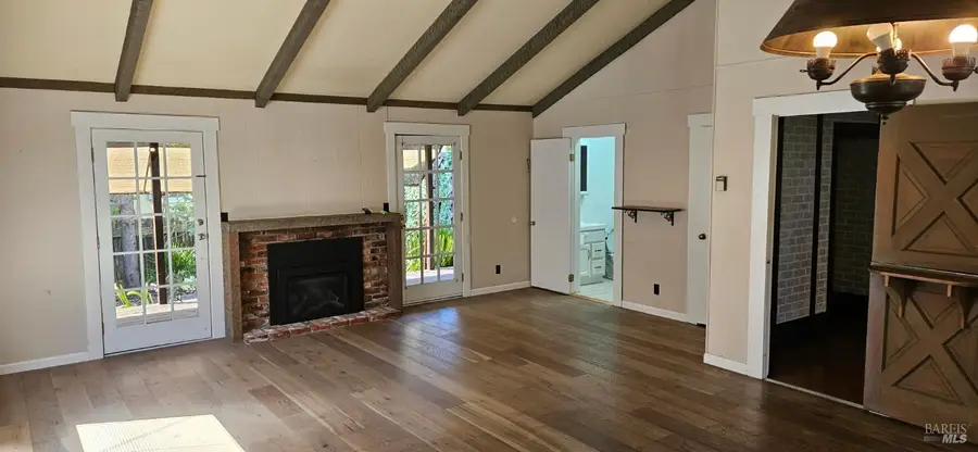 523 Center Street, Healdsburg, CA 95448 - #2