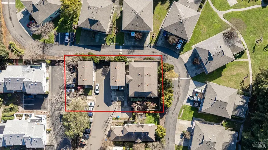 2131 Naomi Place, Santa Rosa, CA 95403 - Image #2