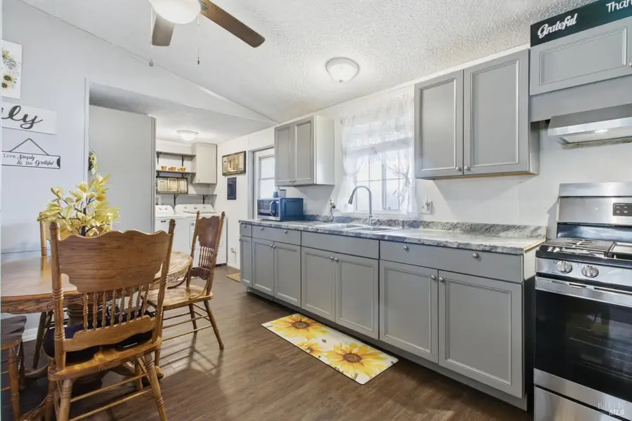 60 Calle Chapala, Vacaville, CA 95687 - Image #2