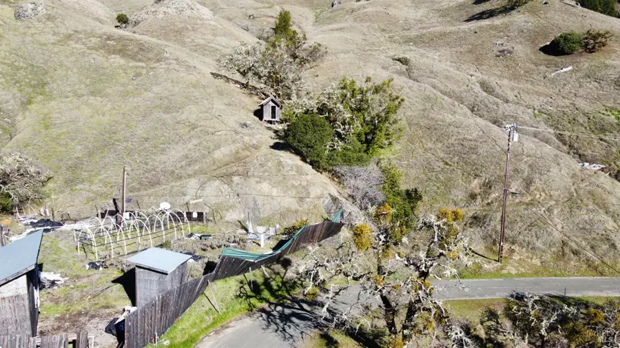 16191 Ridgeview Road, Willits, CA 95490 - Image #2