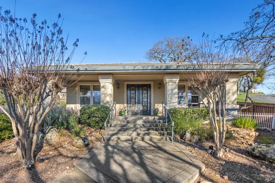 902 Eastridge Drive, Fairfield, CA 94534 - Image #2