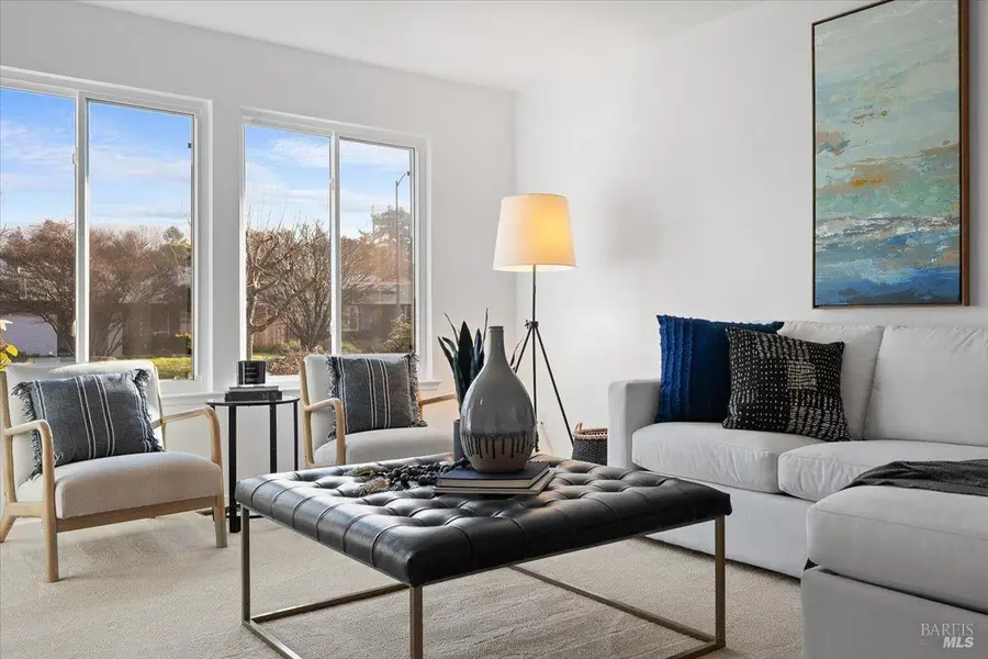 4235 Leafwood Circle E, Santa Rosa, CA 95405 - Image #2