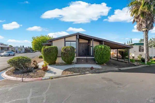 76 Lemon Tree Circle, Vacaville, CA 95687