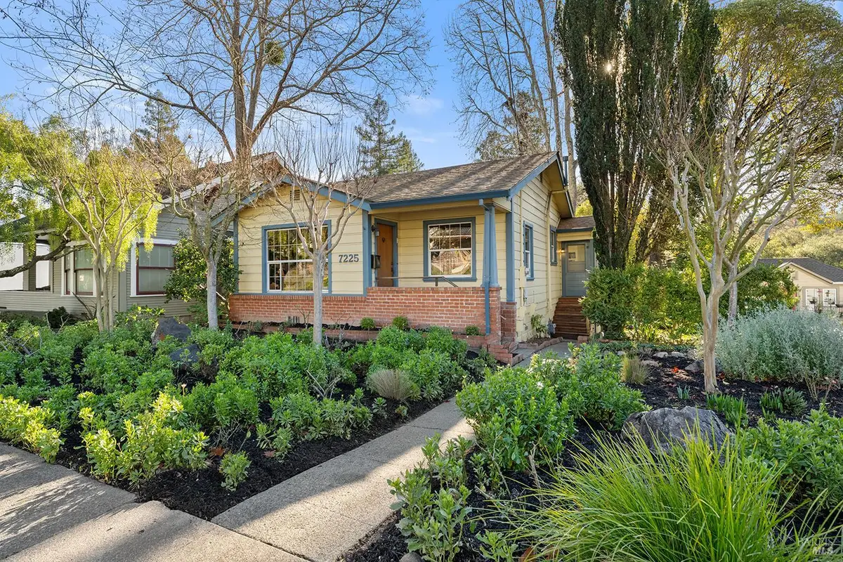 7225 Bodega Avenue, Sebastopol, CA 95472 - Image #1