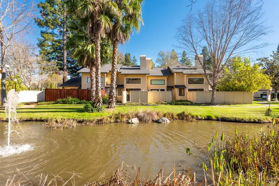 2103 Woodlake Drive, Santa Rosa, CA 95405 - Image #3