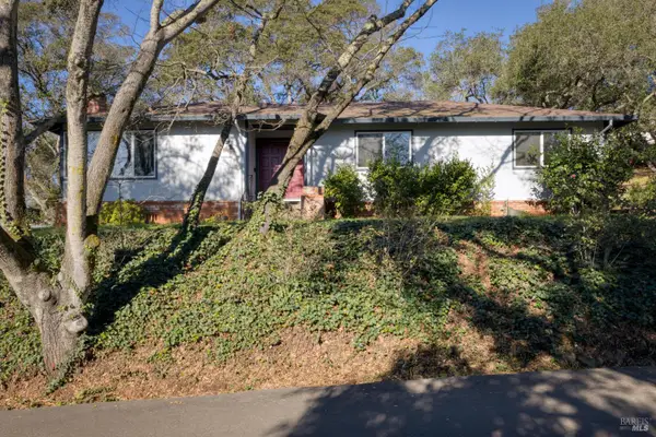 2105 Sunrise Avenue, Santa Rosa, CA 95409