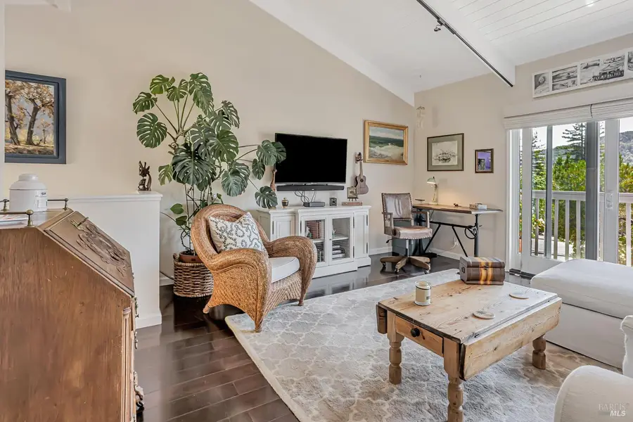 838 Sir Francis Drake Boulevard #3, Kentfield, CA 94904 - Image #3