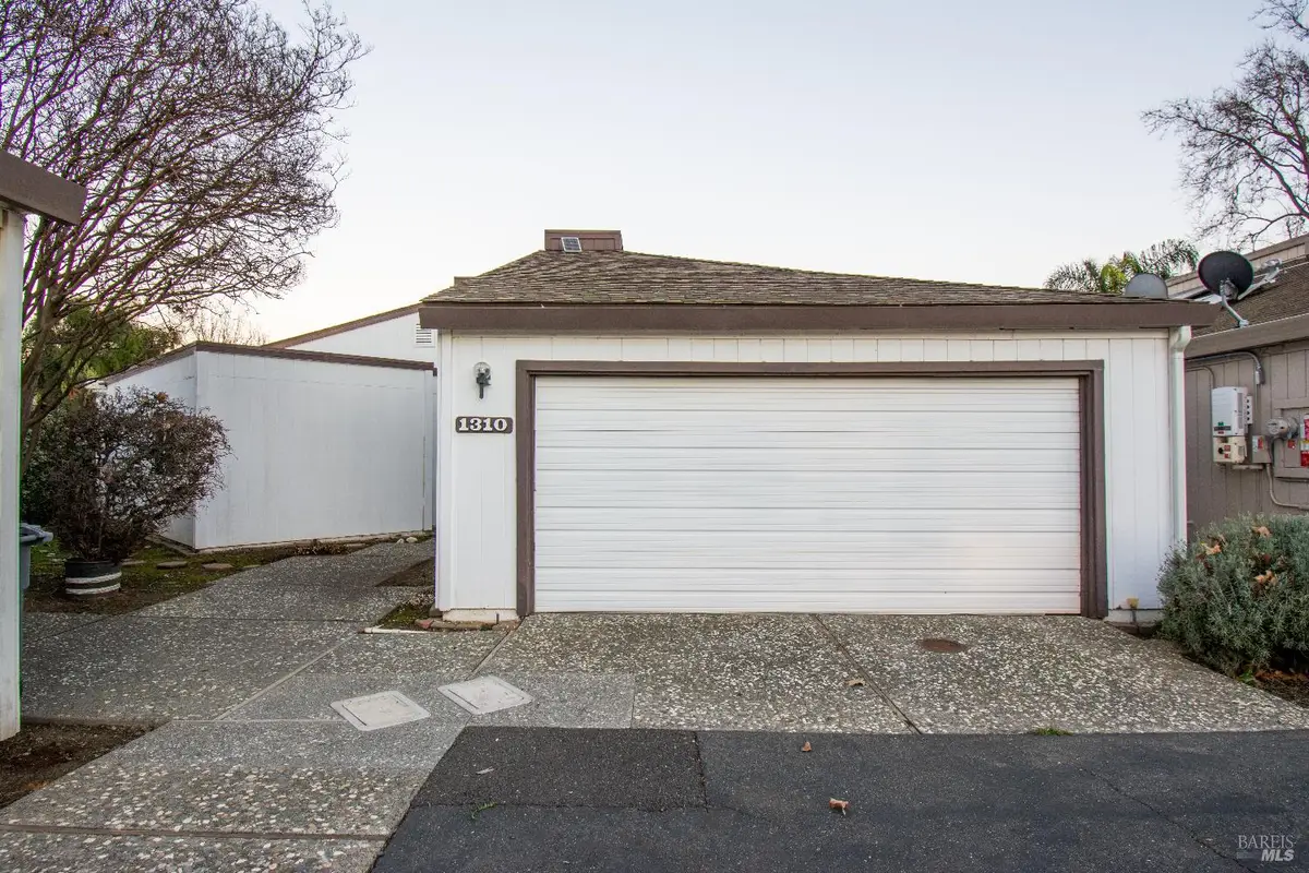 1310 Hawthorne Court, Dixon, CA 95620 - Image #1