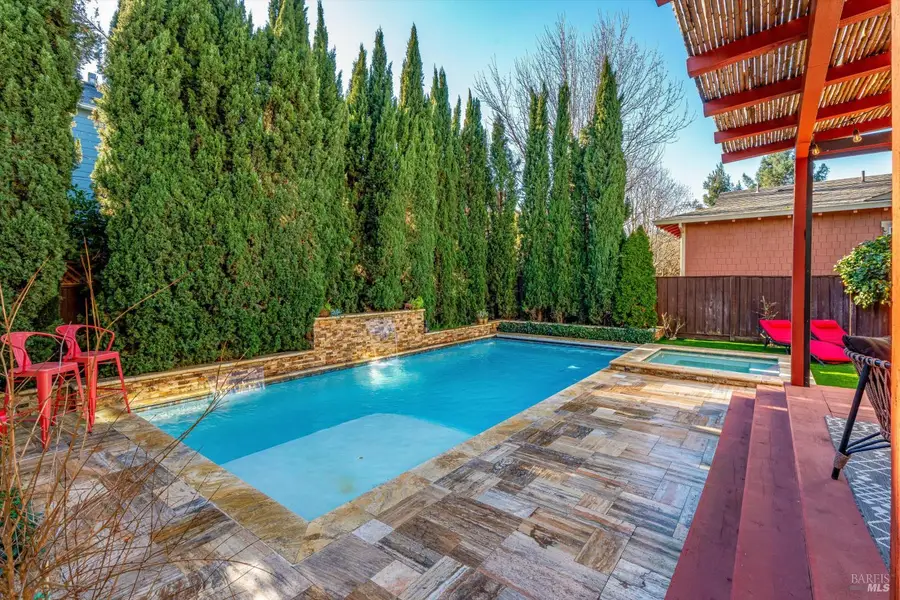 405 Brockman Lane, Sonoma, CA 95476 - Image #2