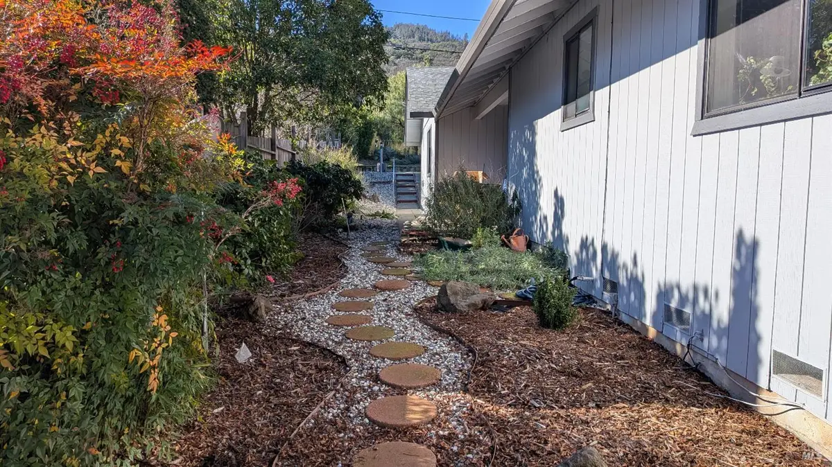 929 Helen Avenue, Ukiah, CA 95482 - Image #1