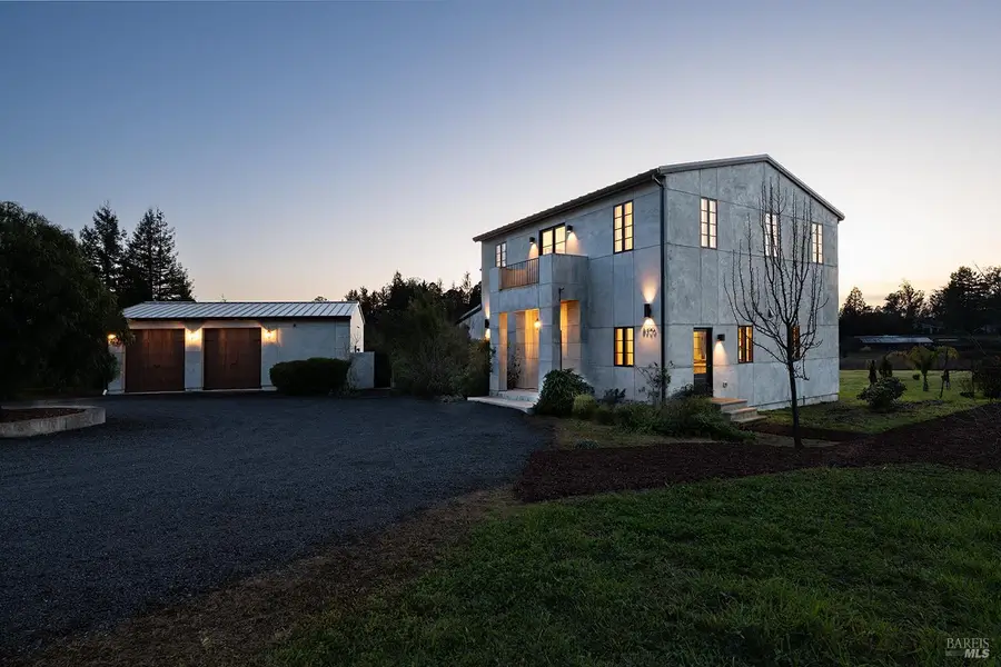 5300 Gravenstein Highway, Sebastopol, CA 95472 - Image #2