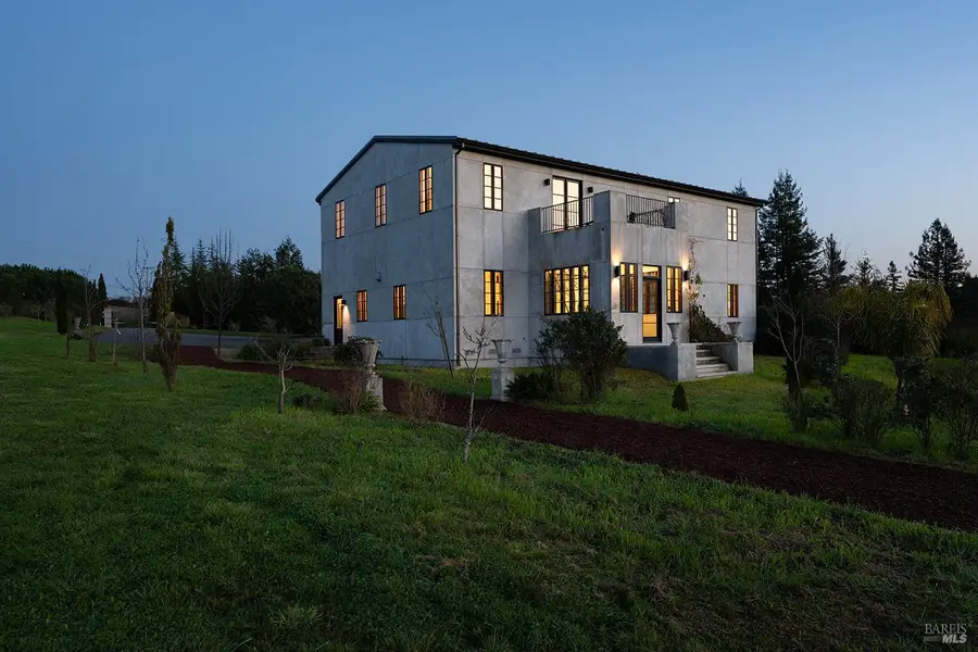 5300 Gravenstein Highway, Sebastopol, CA 95472 - Image #3