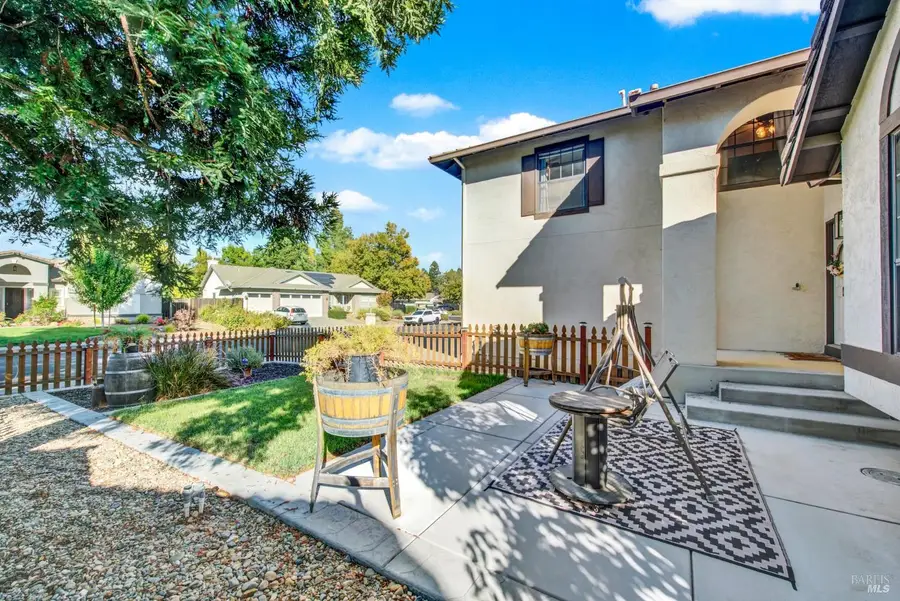 406 Stonecastle Way, Vacaville, CA 95687 - Image #3