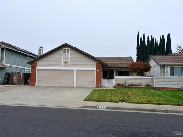 213 Larkspur Drive, Vacaville, CA 95687