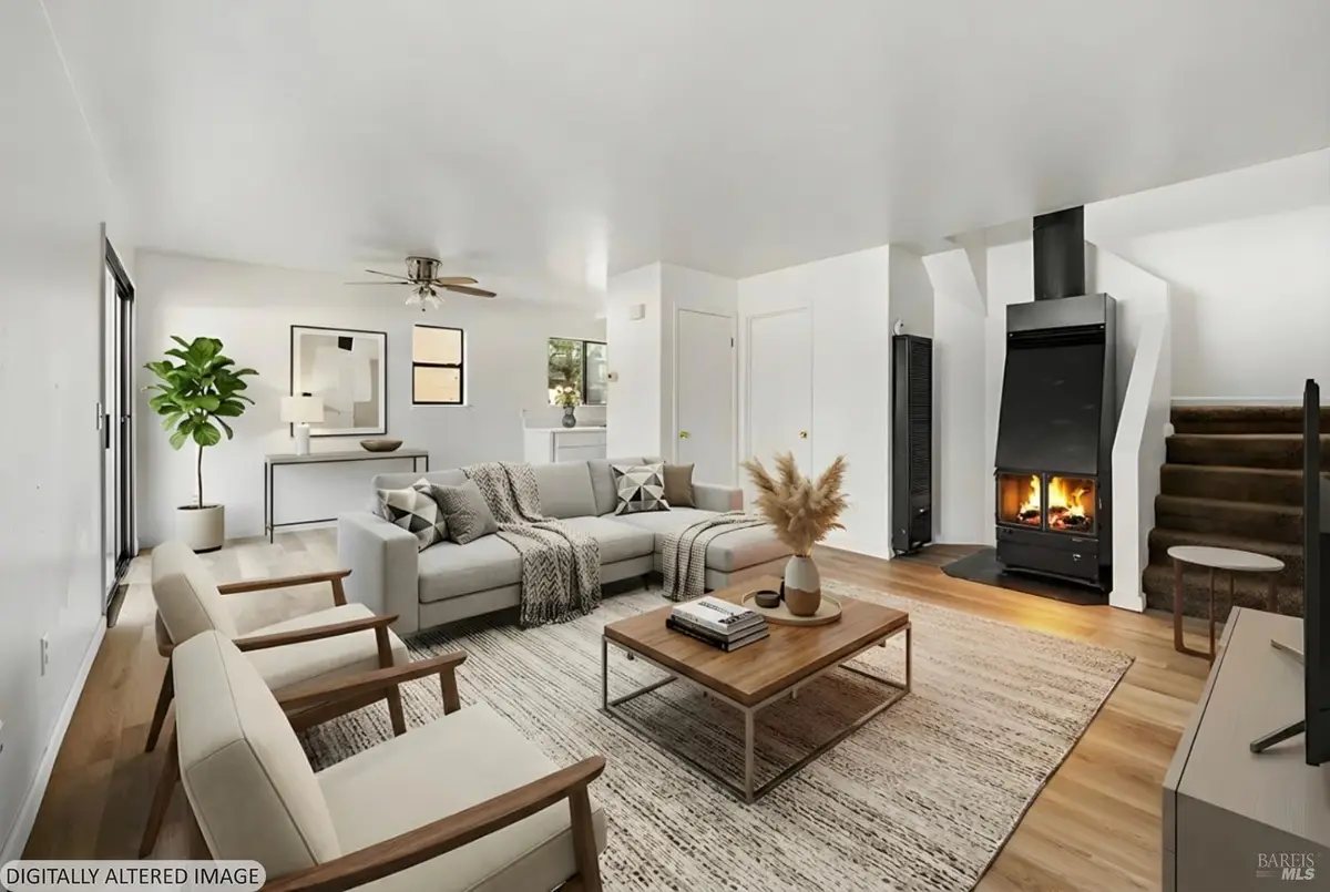 2123 W Steele Lane, Santa Rosa, CA 95403 - Image #1