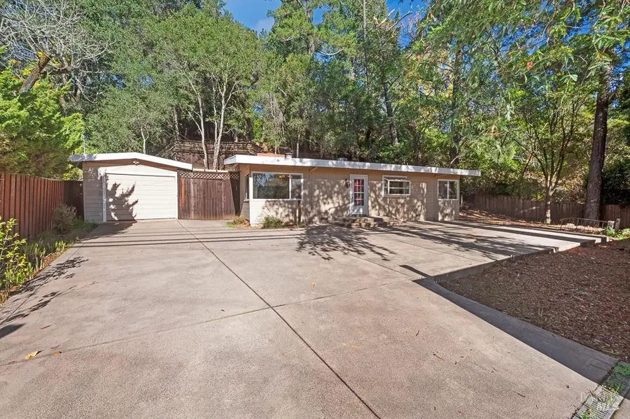 815 Dry Creek Road, Healdsburg, CA 95448 - Image #3