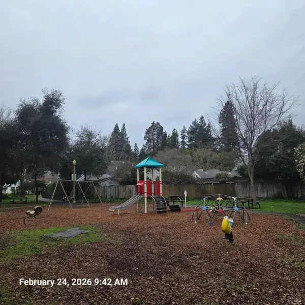 1810 Leonard Avenue, Santa Rosa, CA 95405