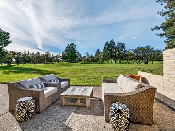 42 Fairways Drive, Napa, CA 94558