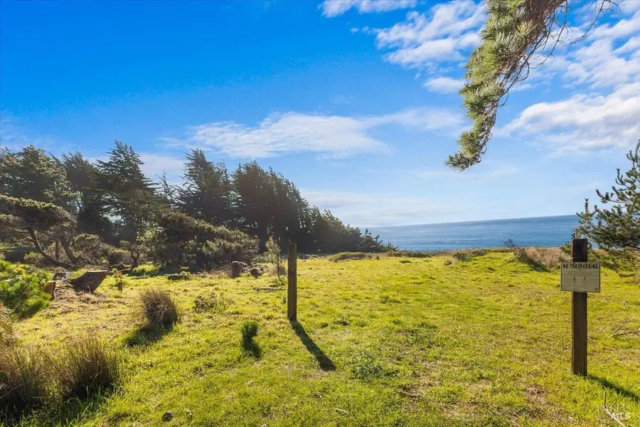 22084 Ninive Drive, Jenner, CA 95450 - Image #3