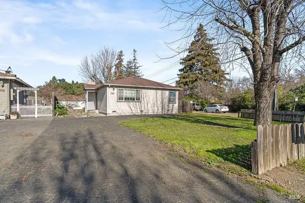 750 Pueblo Avenue, Napa, CA 94558