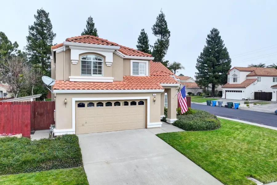 385 Sun Valley Way, Vacaville, CA 95688 - Image #3