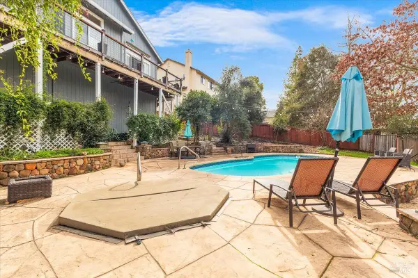 5739 Owls Nest Drive, Santa Rosa, CA 95409