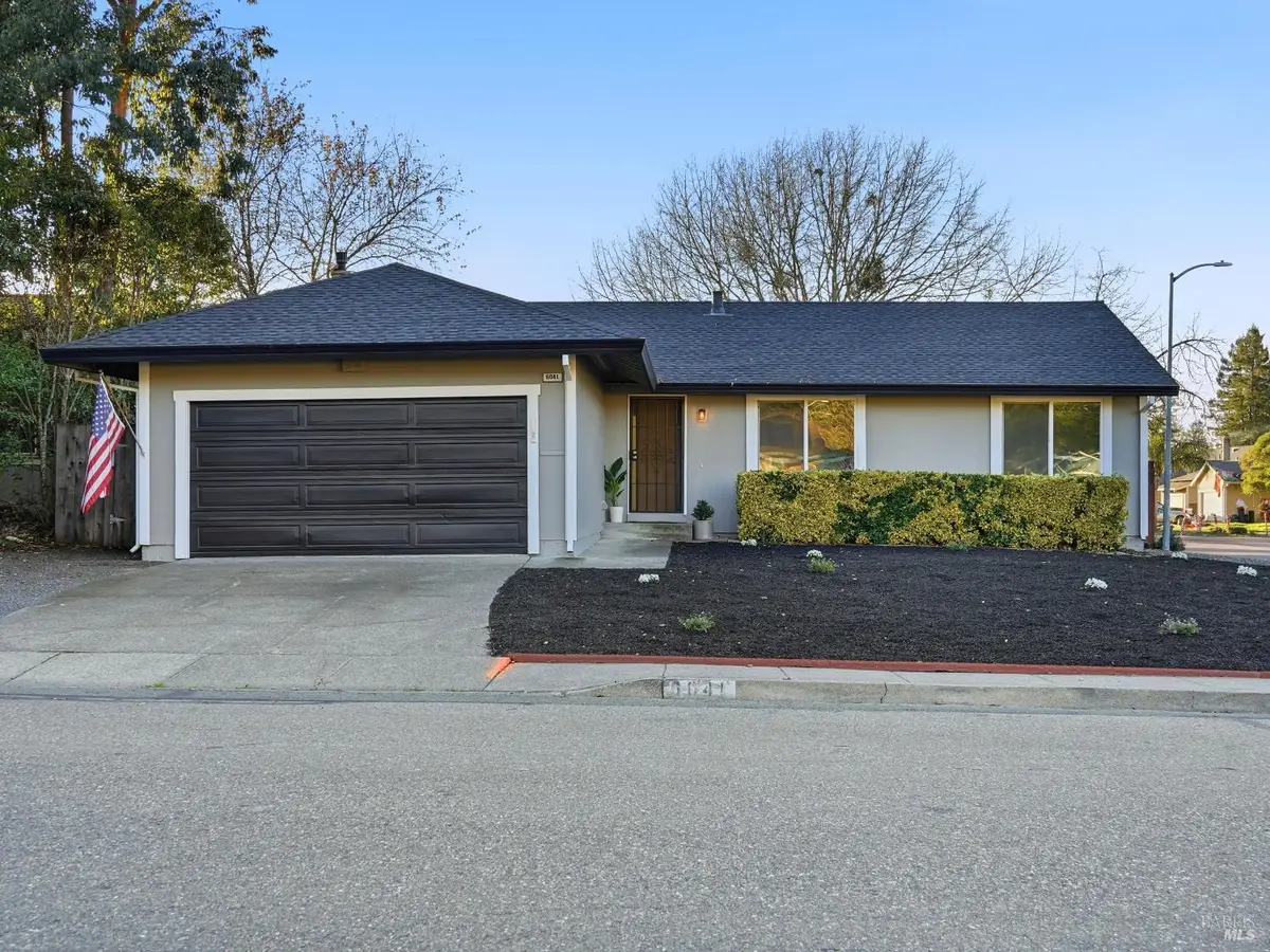 6041 Evelyn Avenue, Rohnert Park, CA 94928 - Image #1