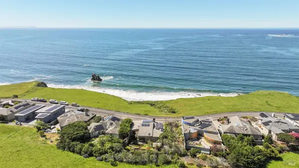 21108 Pelican Loop, Bodega Bay, CA 94923