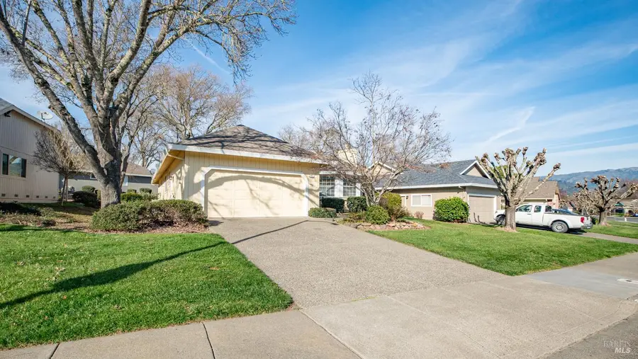 8151 Oakmont Drive, Santa Rosa, CA 95409 - Image #3