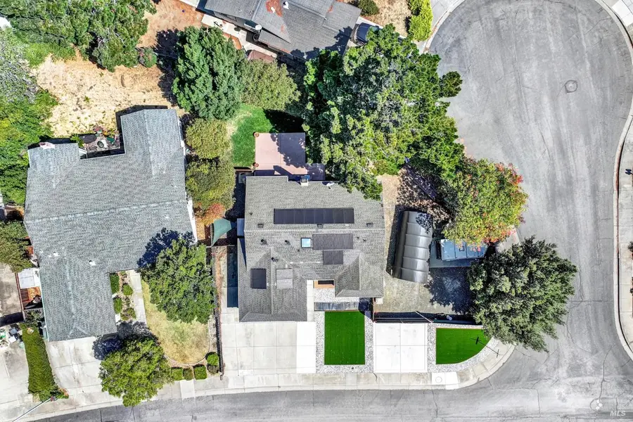 680 Silver Lake Drive, Fairfield, CA 94534 - Image #2