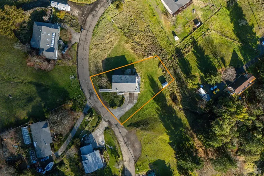 27310 Oriole Drive, Willits, CA 95490 - Image #3