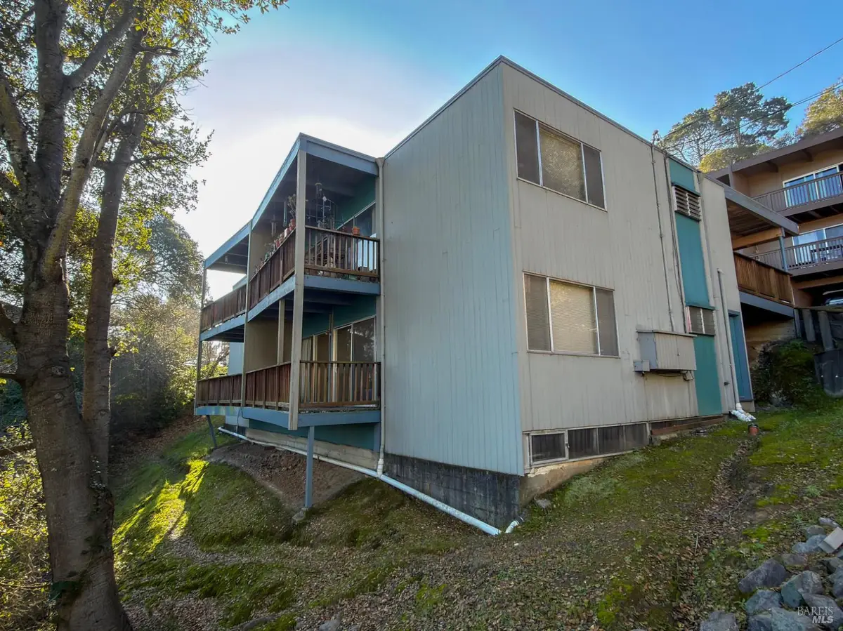 14 Gomez Way #18-21, Mill Valley, CA 94941 - Image #1