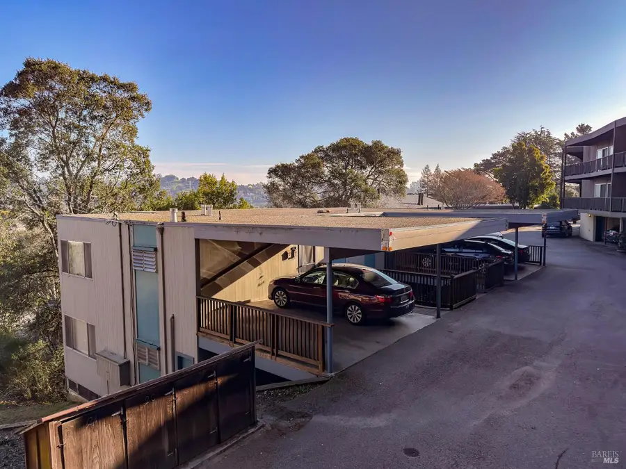 14 Gomez Way #18-21, Mill Valley, CA 94941 - Image #2