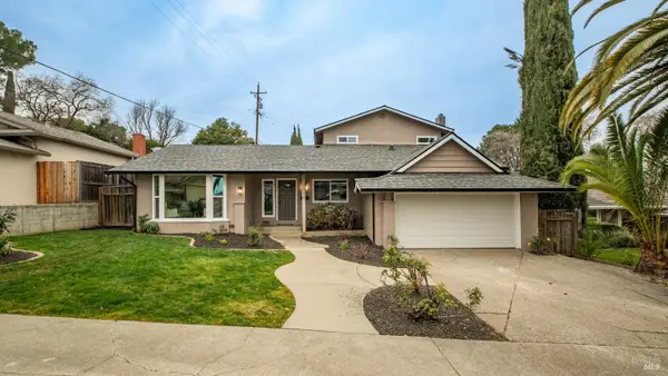 459 Meadowview Drive, Vacaville, CA 95688