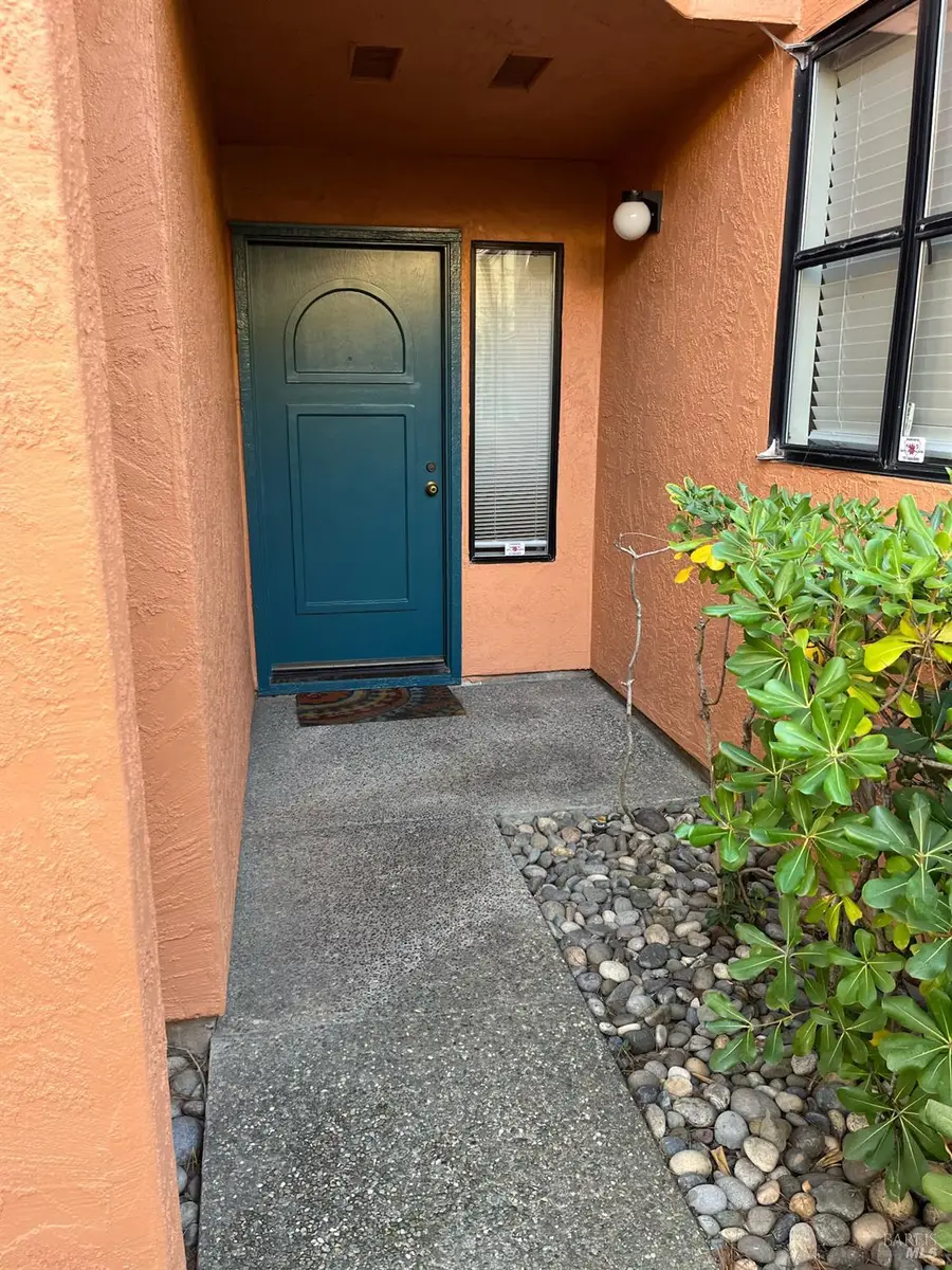 104 Nantucket Lane, Vallejo, CA 94590 - Image #3