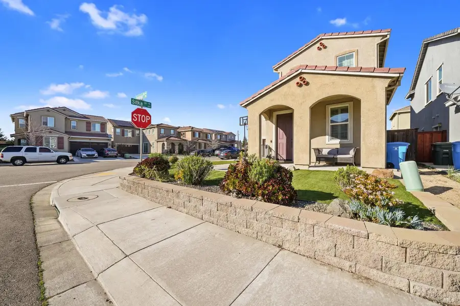 615 Sitka Drive, Vacaville, CA 95687 - #2