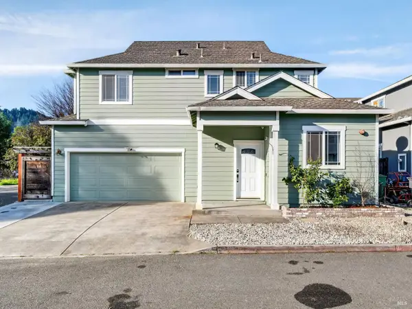 36 W Brookside Drive, Cloverdale, CA 95425