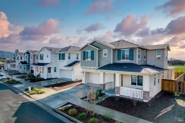 2733 Amora Court, Santa Rosa, CA 95407