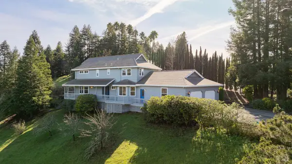 324 Burgundy Road, Healdsburg, CA 95448