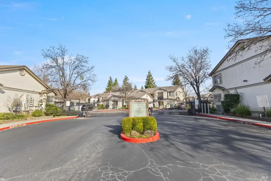 2001 Eastwood Drive #11, Vacaville, CA 95687 - #2