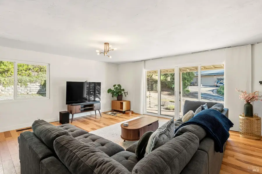 185 Grace Court, Cloverdale, CA 95425 - #2