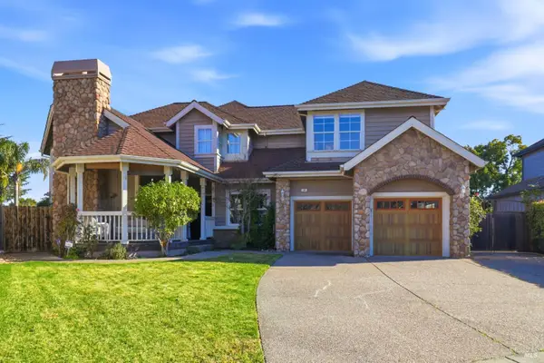 39 Erica Court, Novato, CA 94947